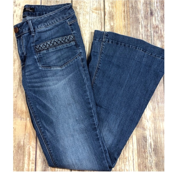 curve compass jeans
